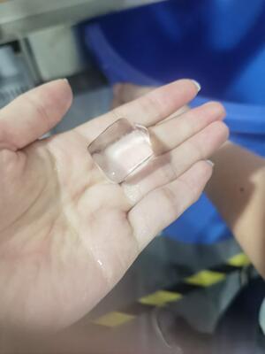 Haloo Vending Machine Supplier Screen 24 Hour Ice Vending Machine for Automatic Packing Ice ATM Ice Vending Machine