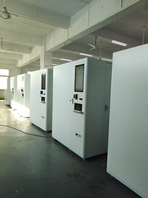 Touch Screen Frozen Meat Vending Machine -18℃ Refrigerated Meat Vending Machine