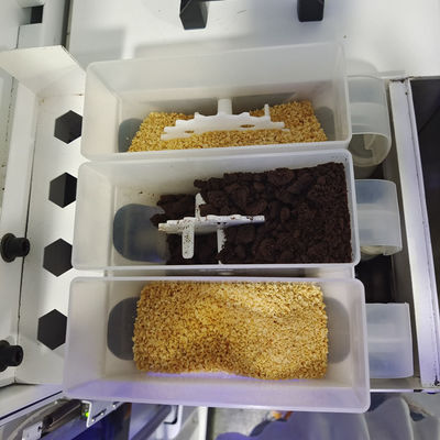 Halo fully automatic outdoor soft ice cream vending machine with 32 inch touch screen and automatic cleaning function